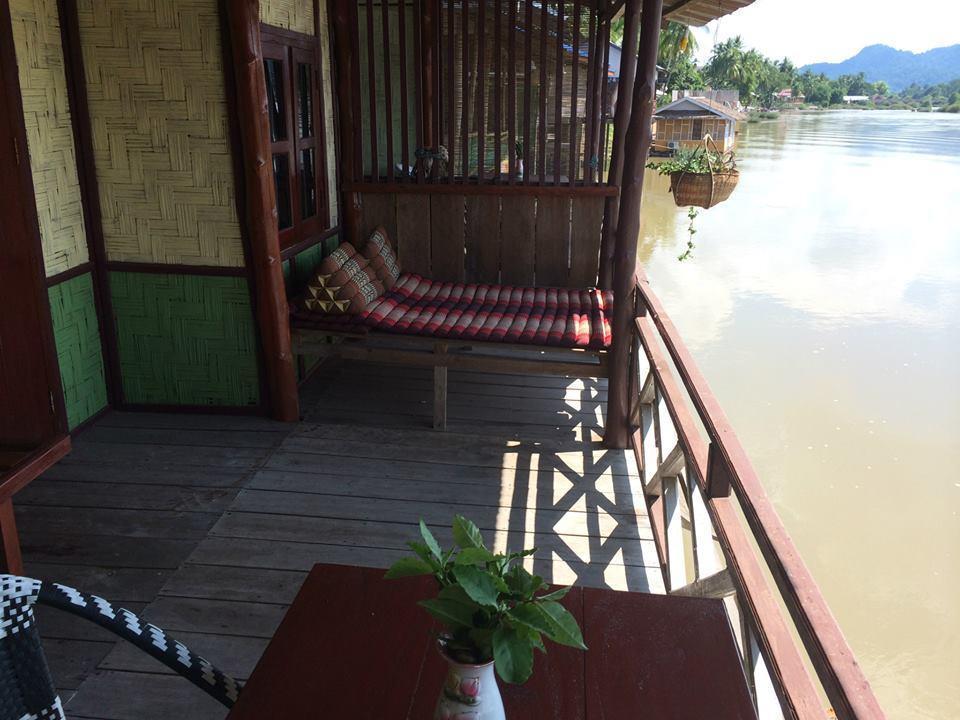 Dokchampa Guesthouse Ban Khon Exterior foto